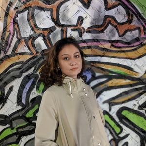 Meet your Posher, Francesca